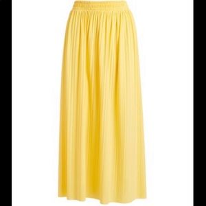 NWT Yellow pleated maxi skirt size L